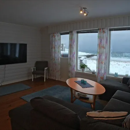 Arctic Beachfront * Karlsøy