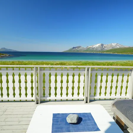 Arctic Beachfront * Karlsøy