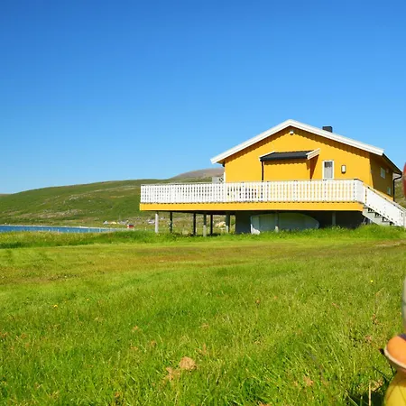 Arctic Beachfront Feriehus *