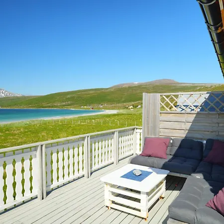 Arctic Beachfront Feriehus *