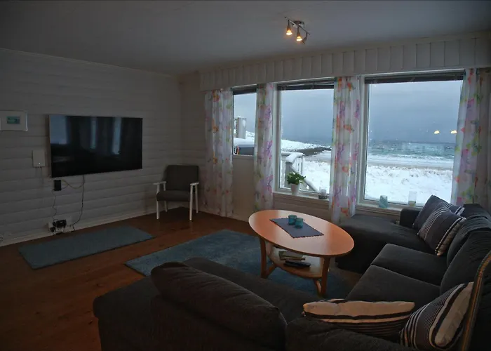 Arctic Beachfront Tatil Evi
