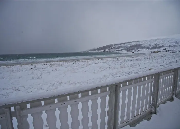 Arctic Beachfront Tatil Evi *